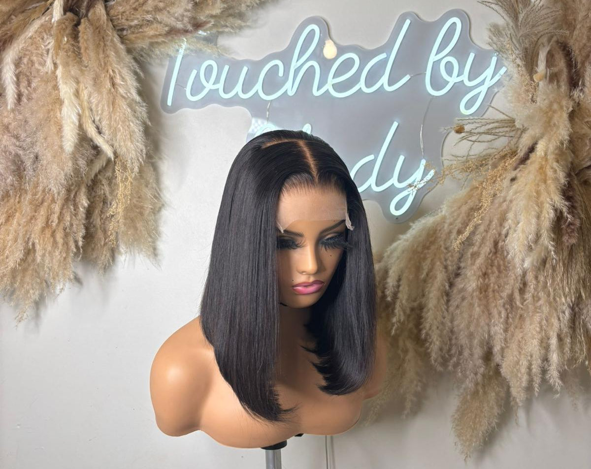 Perruque Lisse Carré - Raw Hair - 12 Pouces - Closure 4x4