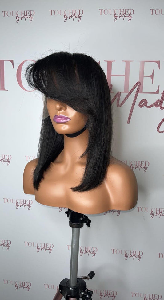 Perruque lisse 12 pouces avec lace 13x4  (Virgin hair )