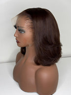 Carré lisse marron avec lace frontale 13x6 HD